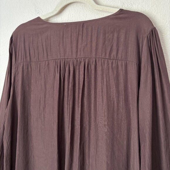 Andree by UNIT 1X Floral Embroidered Longline Sharkbite Hem Blouse Top - Picture 11 of 12